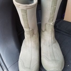 MUCK BOOTS